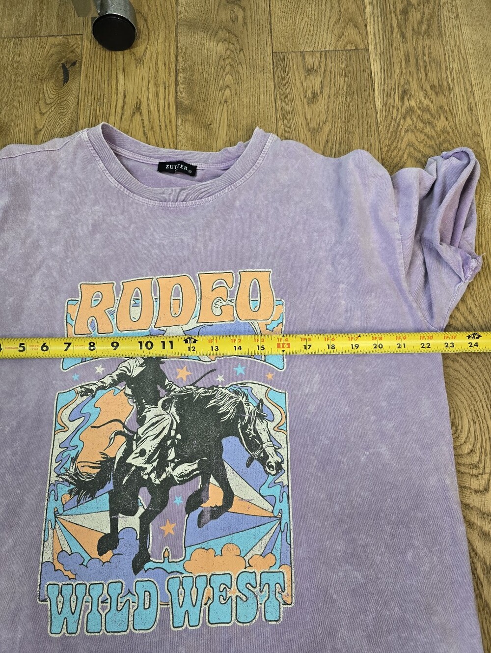 Vintage-Inspired Lavender Rodeo Graphic Tee - Short Sleeve - Picture 7 of 8